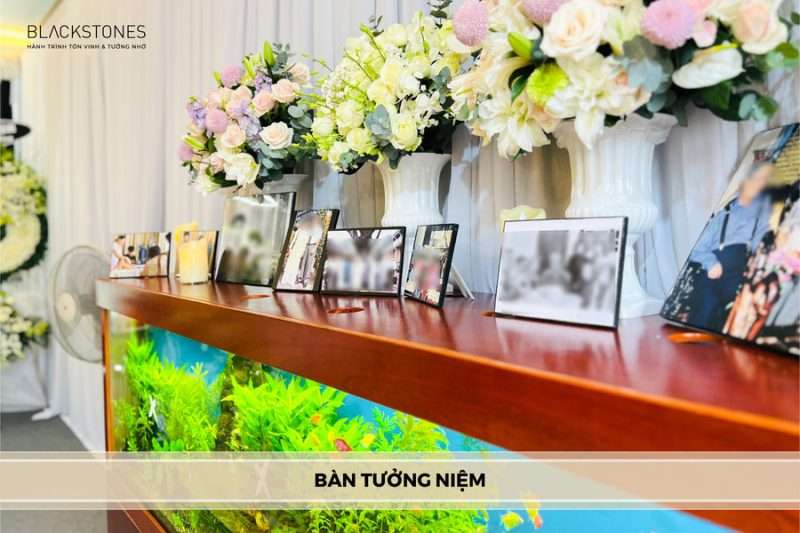 BÀN TƯỞNG NIỆM