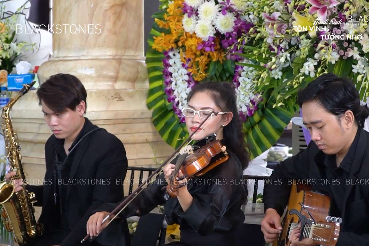 Đàn Violin trong tang lễ hiện đại